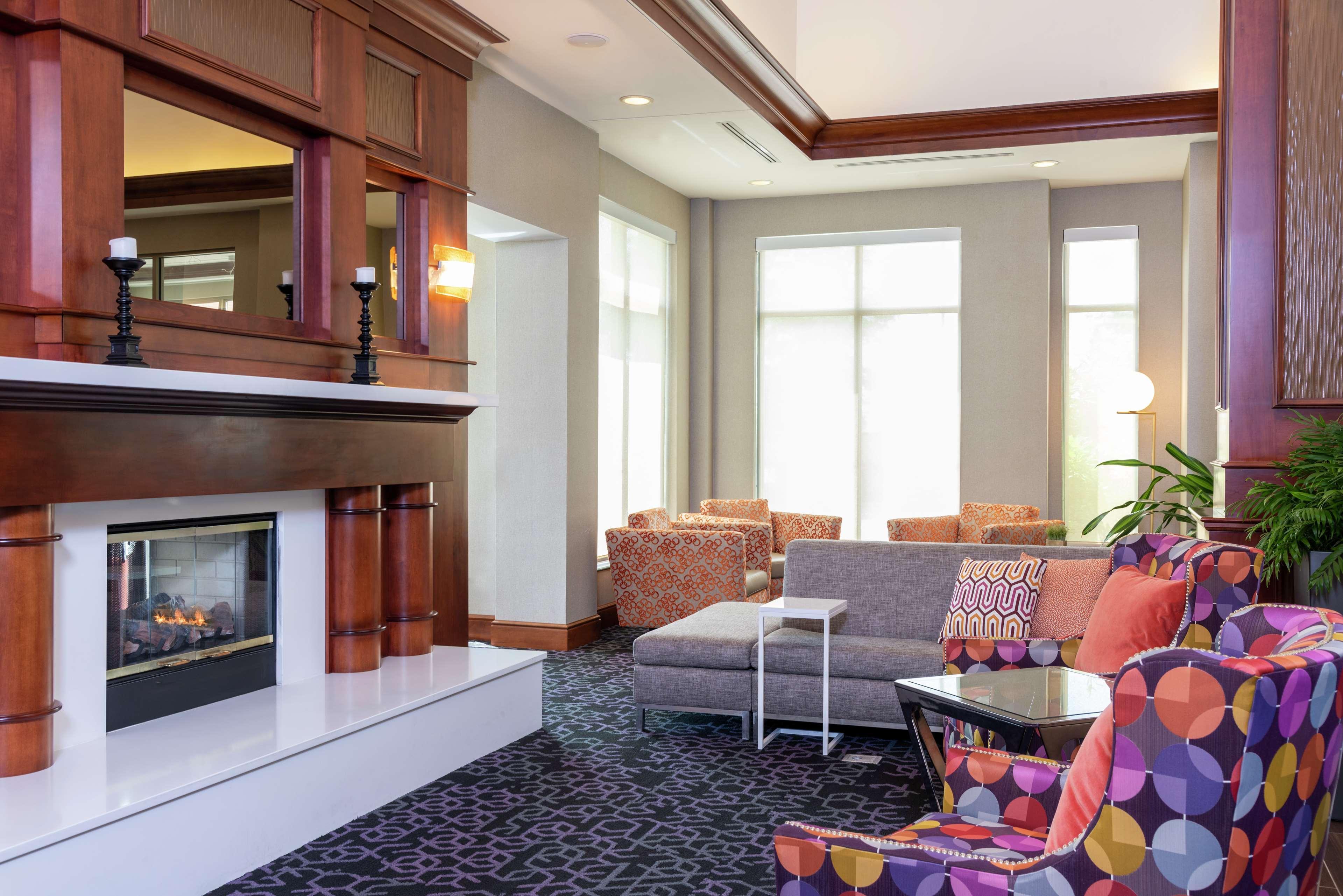 Hilton Garden Inn Indianapolis South/Greenwood Bagian luar foto