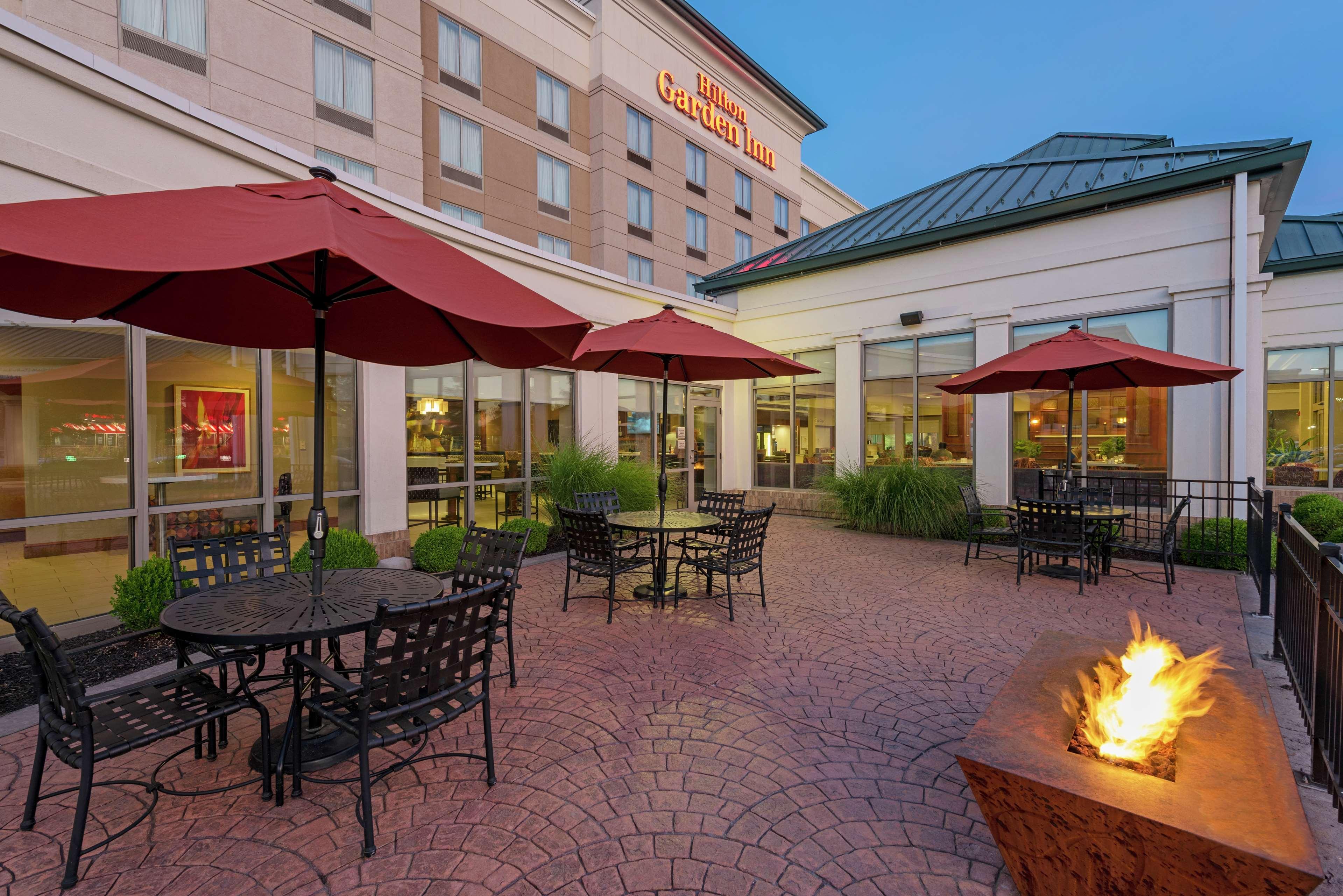 Hilton Garden Inn Indianapolis South/Greenwood Bagian luar foto