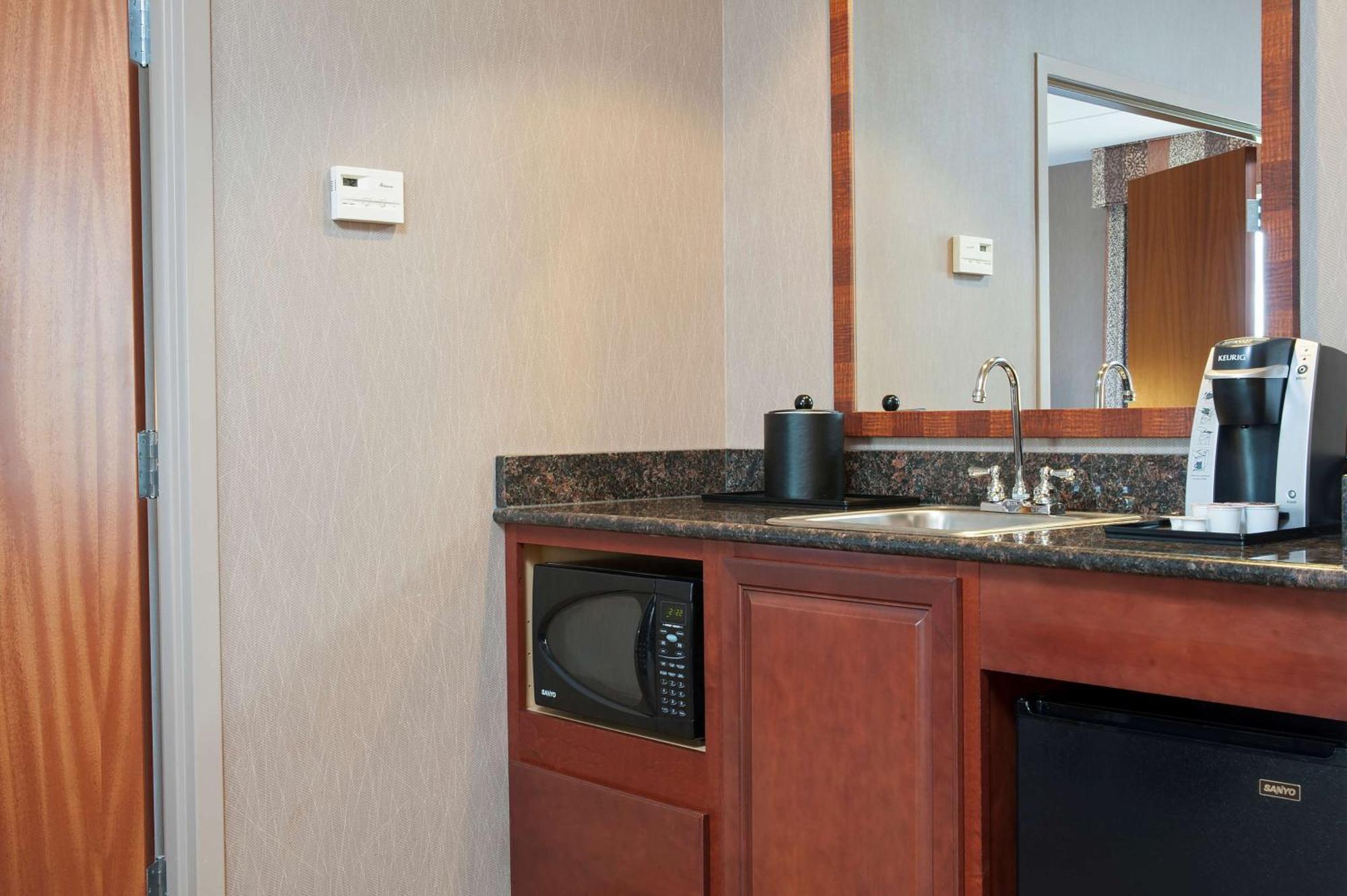 Hilton Garden Inn Indianapolis South/Greenwood Bagian luar foto