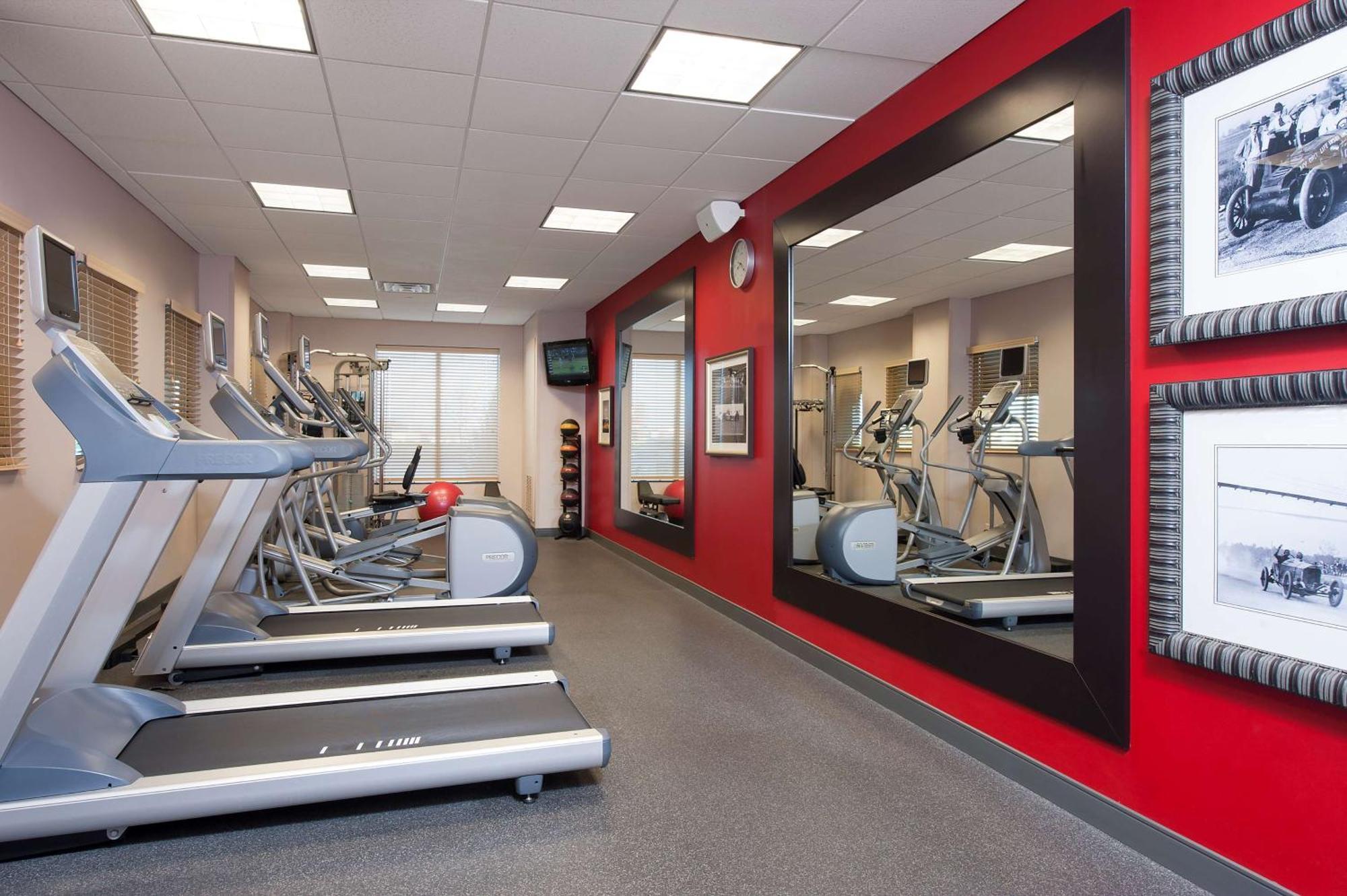 Hilton Garden Inn Indianapolis South/Greenwood Bagian luar foto